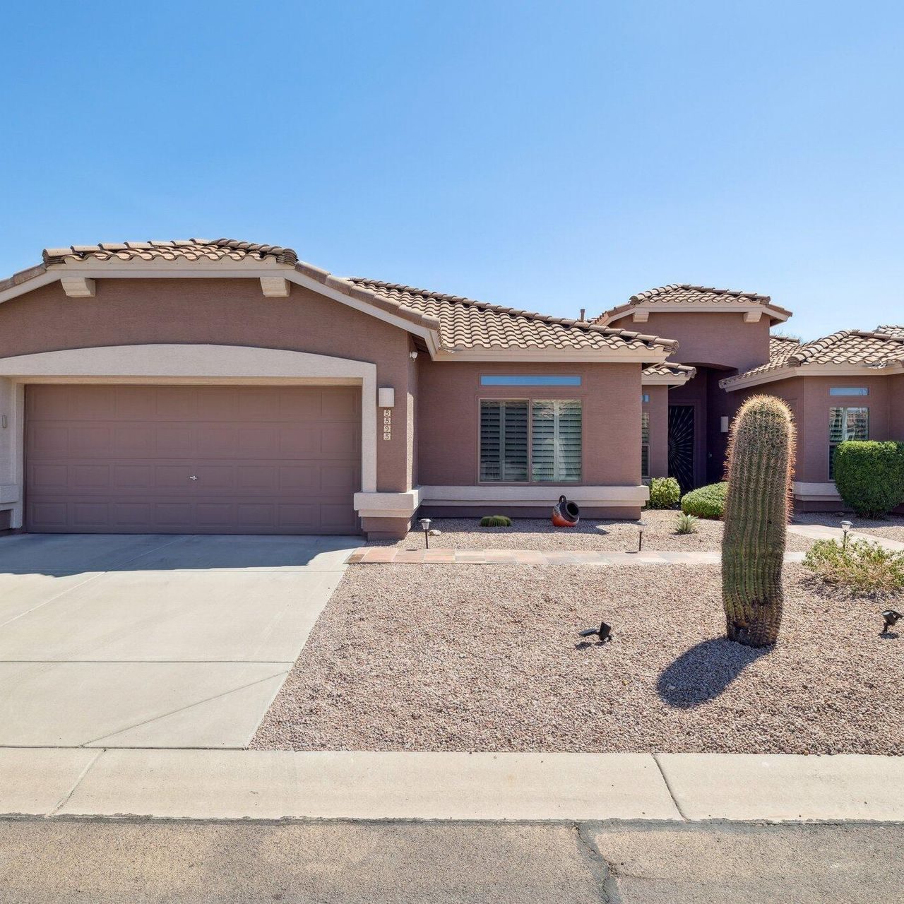 5595 South Indigo Drive, Gold Canyon, AZ 85118