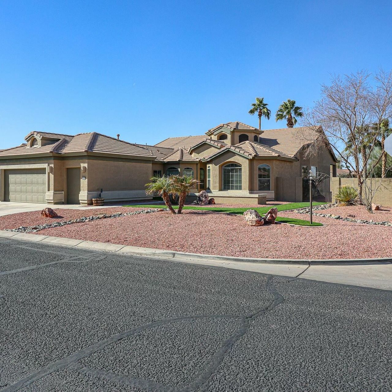 2696 North 162nd Lane, Goodyear, AZ 85395