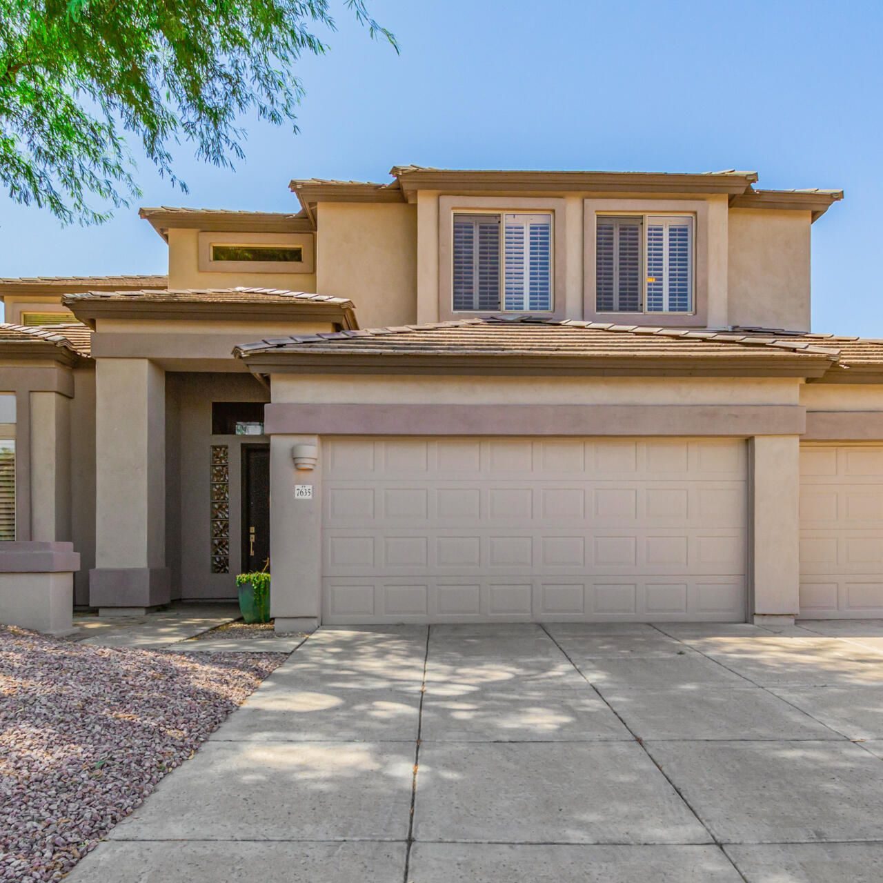 7635 East Sandia Circle, Mesa, AZ 85207
